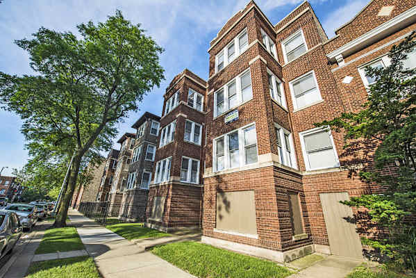 7236 S Yates Blvd property